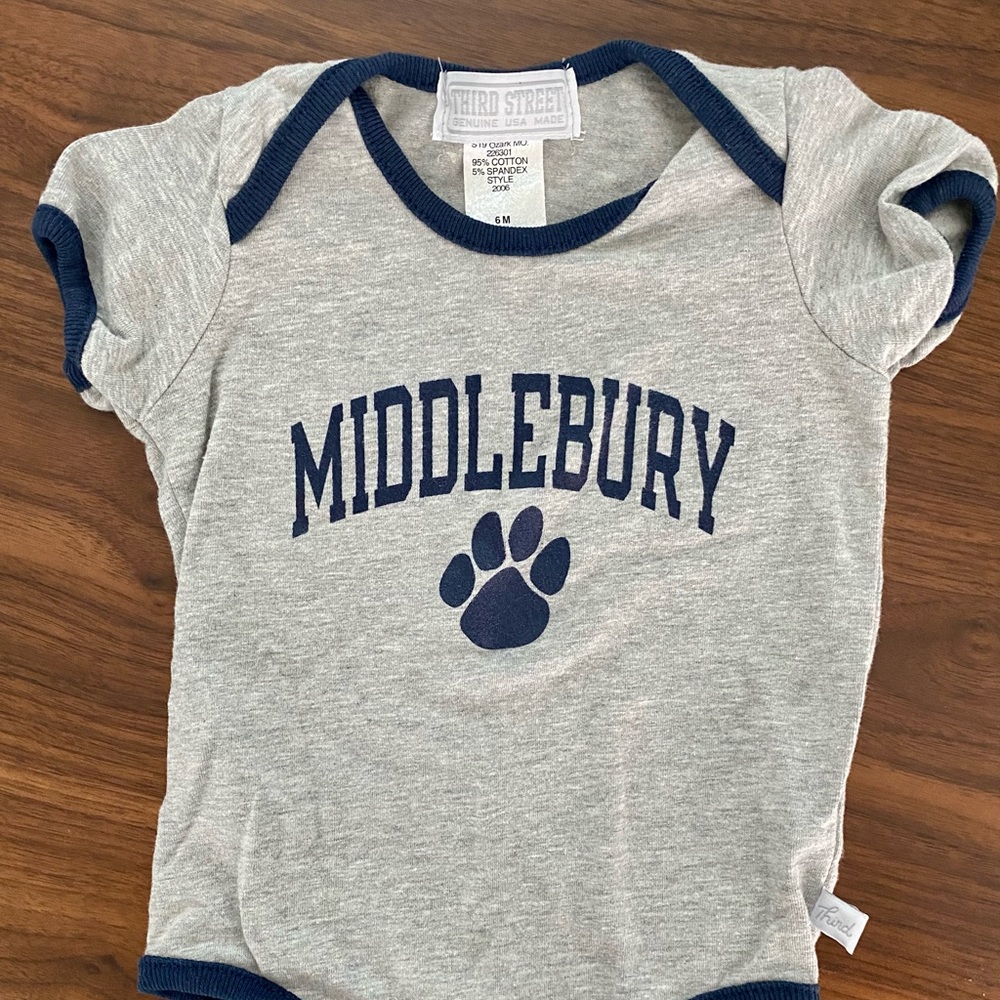 Middlebury Baby Onesie - 6 months